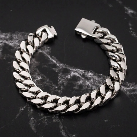 Men Silver 13mm Wide Stainless Steel Miami Curb Chain Bracelet - Picture 6 of 8